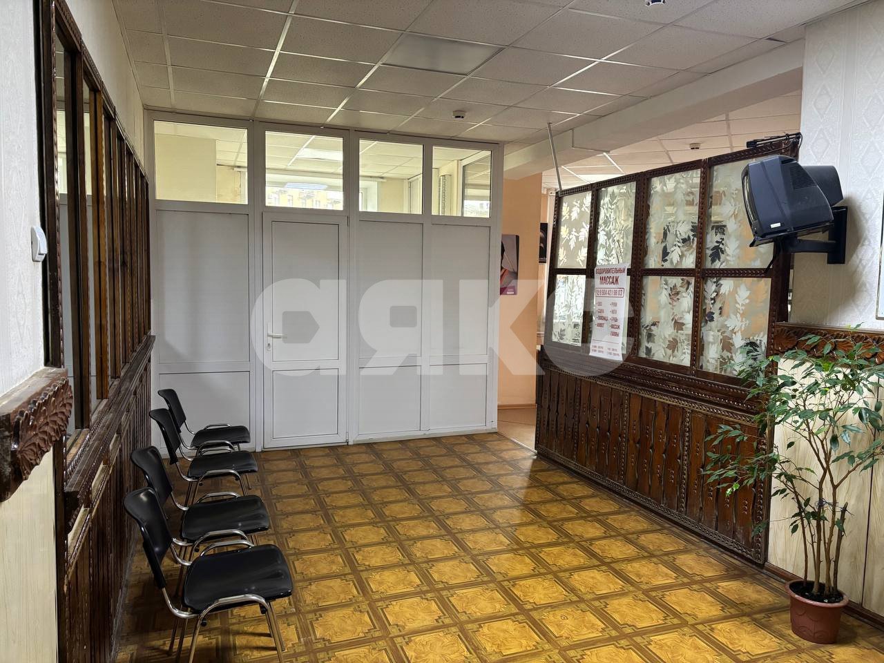 Фото №11: Коммерция 313 м² - Волгоград, Тракторозаводский, ул. Дзержинского, 15