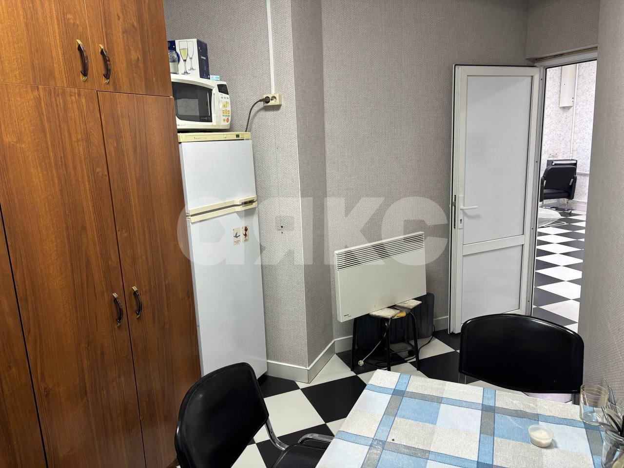 Фото №31: Коммерция 313 м² - Волгоград, Тракторозаводский, ул. Дзержинского, 15