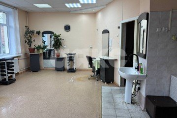 Фото №2: Коммерция 313 м² - Волгоград, р. Тракторозаводский, ул. Дзержинского, 15