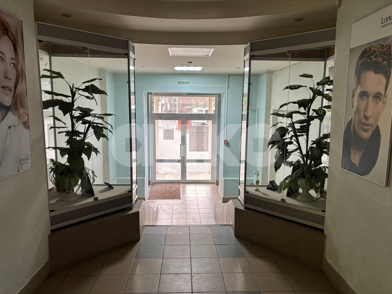 Фото №16: Коммерция 313 м² - Волгоград, Тракторозаводский, ул. Дзержинского, 15