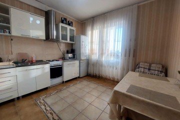 Фото №1: 1-комнатная квартира 45 м² - Краснодар, мкр. Кожзавод, ул. Передерия, 64