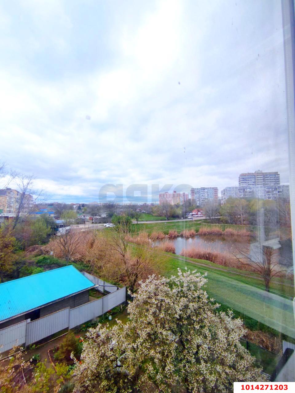 Фото №1: 2-комнатная квартира 72 м² - Краснодар, Карасунский внутригородской округ, ж/м Пашковский, ул. Карасунская, 257