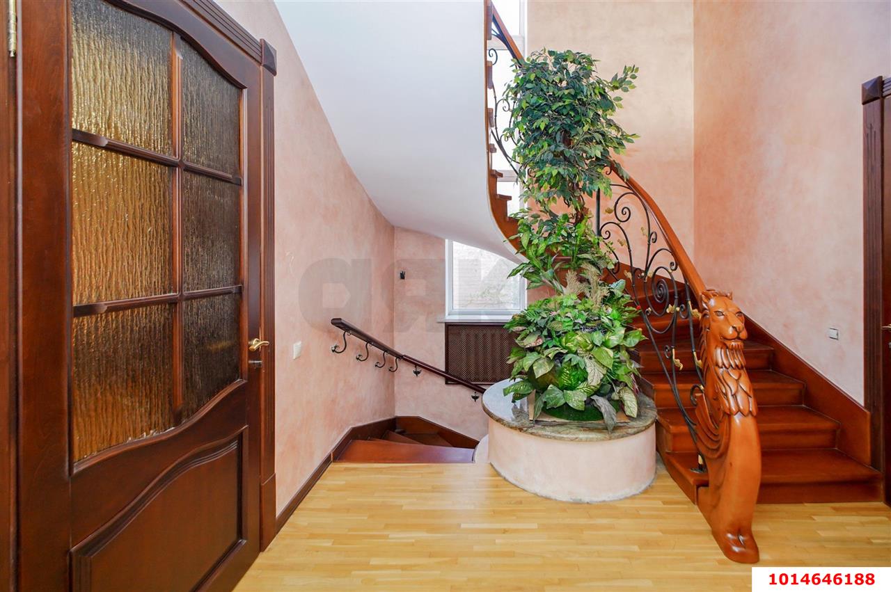 Фото №7: Дом 442 м² + 5.72 сот. - Краснодар, Центральный внутригородской округ, мкр. Дубинка, ул. КИМ, 161