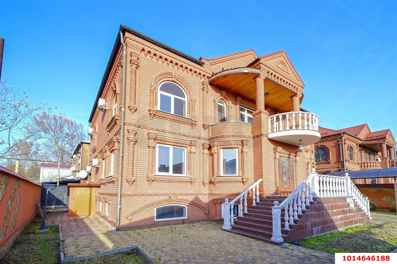 Фото №1: Дом 442 м² + 5.72 сот. - Краснодар, Центральный внутригородской округ, мкр. Дубинка, ул. КИМ, 161