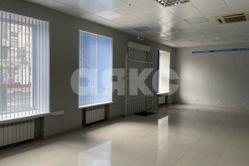 Фото №2: Коммерция 164 м² - Ростов-на-Дону, мкр. Нахичевань, ул. Советская, 3