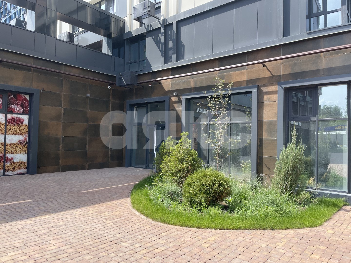 Фото №2: Коммерция 141 м² - Ростов-на-Дону, Пролетарский, ул. Вересаева, 102к1
