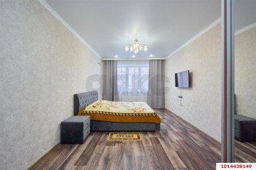 Фото №1: 1-комнатная квартира 40 м² - Краснодар, мкр. жилой комплекс Гарантия, ул. Восточно-Кругликовская, 42/3к2