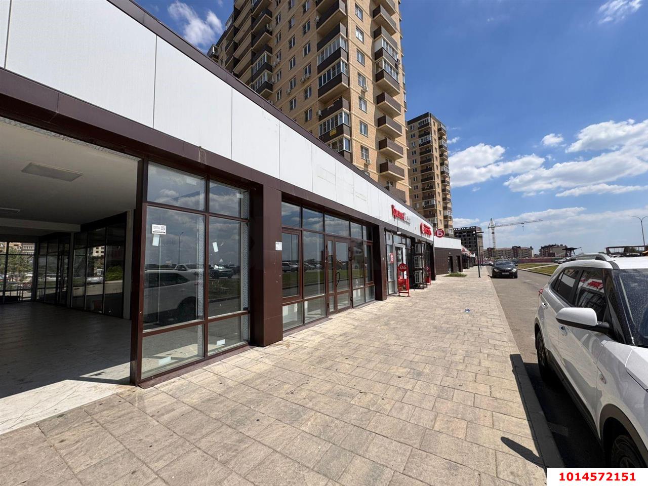 Фото №3: Торговое помещение 83 м² - Краснодар, жилой комплекс Новелла, ул. Питерская, 40