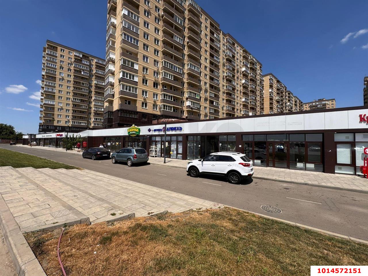 Фото №2: Торговое помещение 83 м² - Краснодар, жилой комплекс Новелла, ул. Питерская, 40