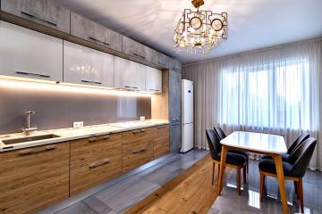 Фото №1: 2-комнатная квартира 76 м² - Краснодар, мкр. Центральный, ул. Мира, 1