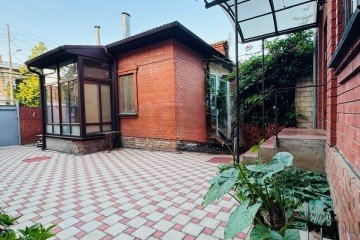 Фото №2: Дом 97 м² - Краснодар, мкр. Центральный, ул. Гимназическая, 46