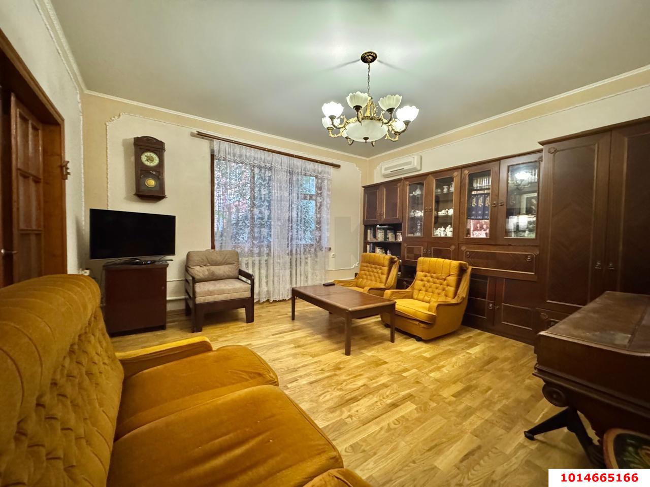 Фото №5: Дом <span class="whitespace-nowrap">160 м²</span> <span class="whitespace-nowrap">+ 1.8 сот.</span>, <span class="whitespace-nowrap">2 эт.</span> - Краснодар, Центральный внутригородской округ, мкр. Центральный, ул. Гимназическая, 46
