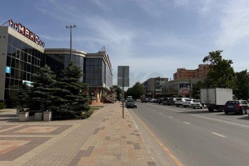 Фото №3: Торговое помещение 750 м² - Крымск, ул. Демьяна Бедного, 8