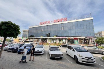 Фото №1: Торговое помещение 750 м² - Крымск, ул. Демьяна Бедного, 8