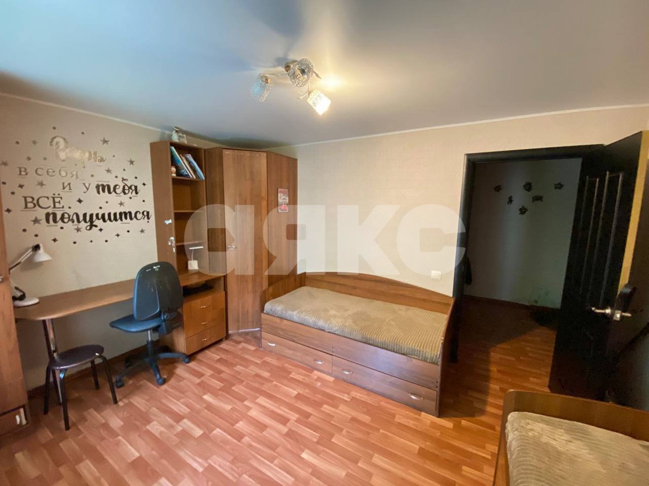 Фото №11: 3-комнатная квартира 55 м² - Нижнекамск, 2-й квартал, ул. Юности, 9В