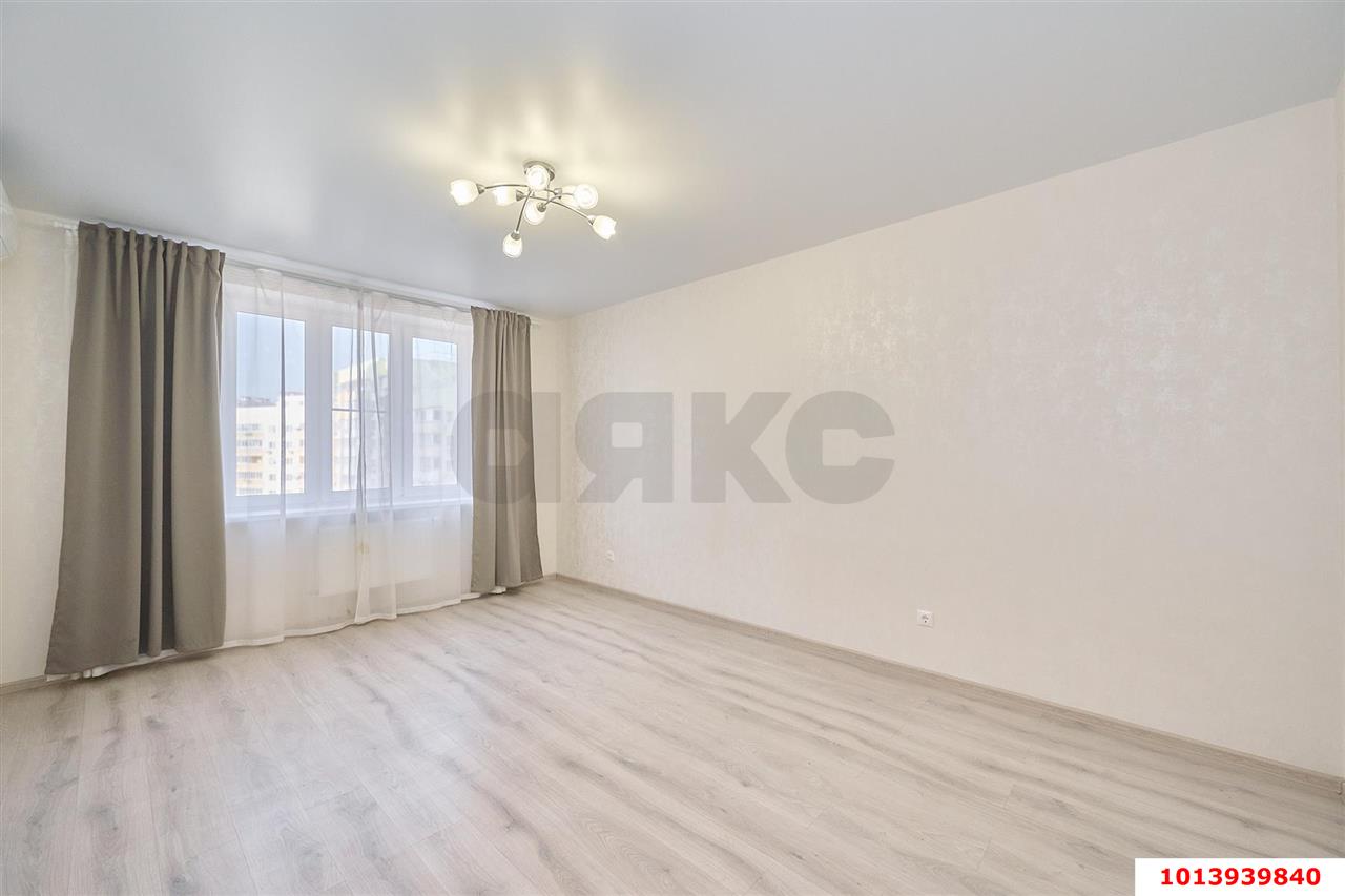 Фото №6: 3-комнатная квартира 100 м² - Краснодар, жилой комплекс Поющие Фонтаны, ул. имени Невкипелого, 18к2