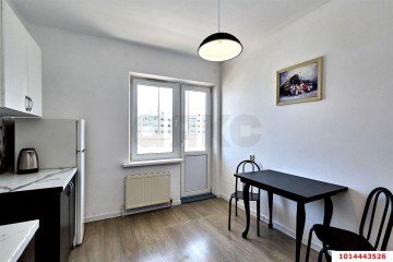 Фото №2: 1-комнатная квартира 40 м² - Краснодар, мкр. Московский, ул. им. Артюшкова В.Д., 1