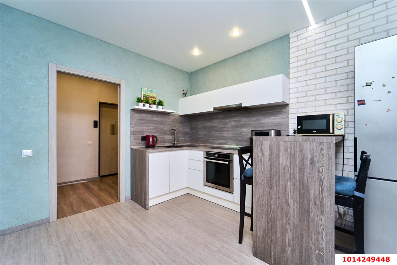 Фото №3: 1-комнатная квартира 43 м² - Краснодар, Музыкальный, ЖК Времена Года, имени Петра Метальникова, Завод Радиоизмерительных Приборов, Прикубанский внутригородской округ, мкр. жилой комплекс Времена года, ул. Петра Метальникова, 5к1