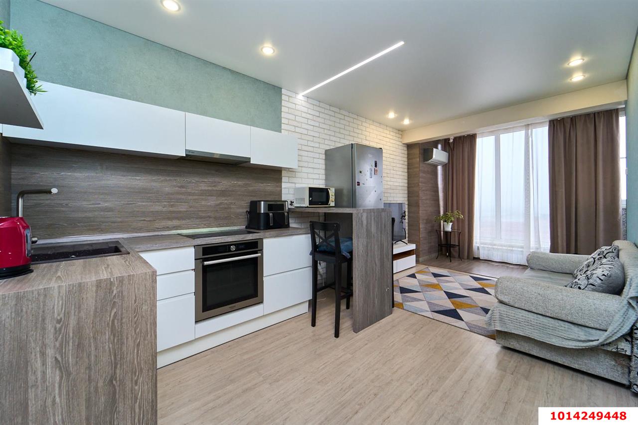 Фото №1: 1-комнатная квартира 43 м² - Краснодар, Музыкальный, ЖК Времена Года, имени Петра Метальникова, Завод Радиоизмерительных Приборов, Прикубанский внутригородской округ, мкр. жилой комплекс Времена года, ул. Петра Метальникова, 5к1