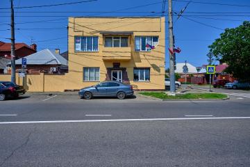 Фото №2: Коммерция 349 м² - Краснодар, мкр. Сельскохозяйственный Институт, ул. 1-я Линия, 35