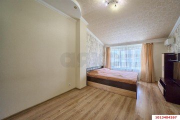 Фото №1: 1-комнатная квартира 42 м² - Краснодар, мкр. Солнечный, ул. Архитектора Ишунина, 9/1