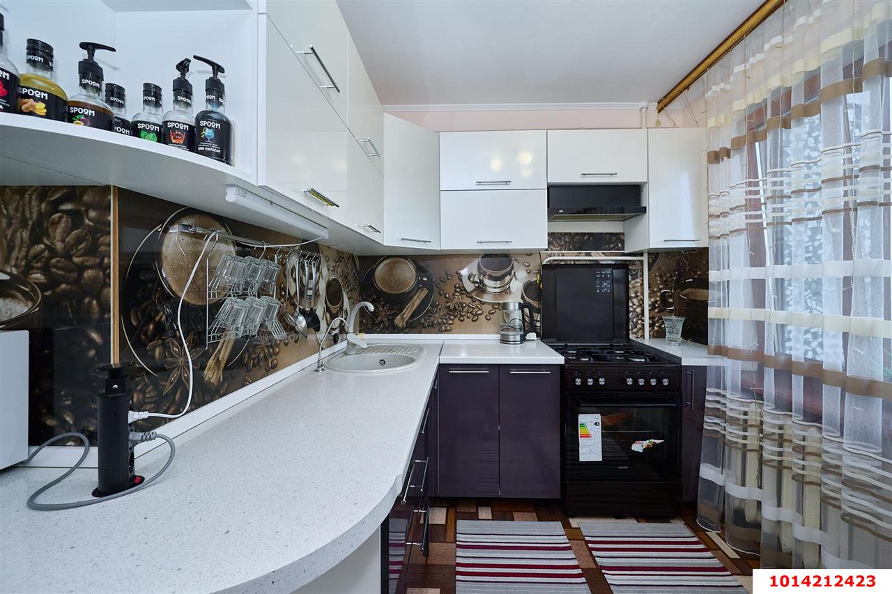 Фото №4: 3-комнатная квартира 66 м² - Краснодар, Центральный внутригородской округ, мкр. Центральный, ул. Ленина, 71