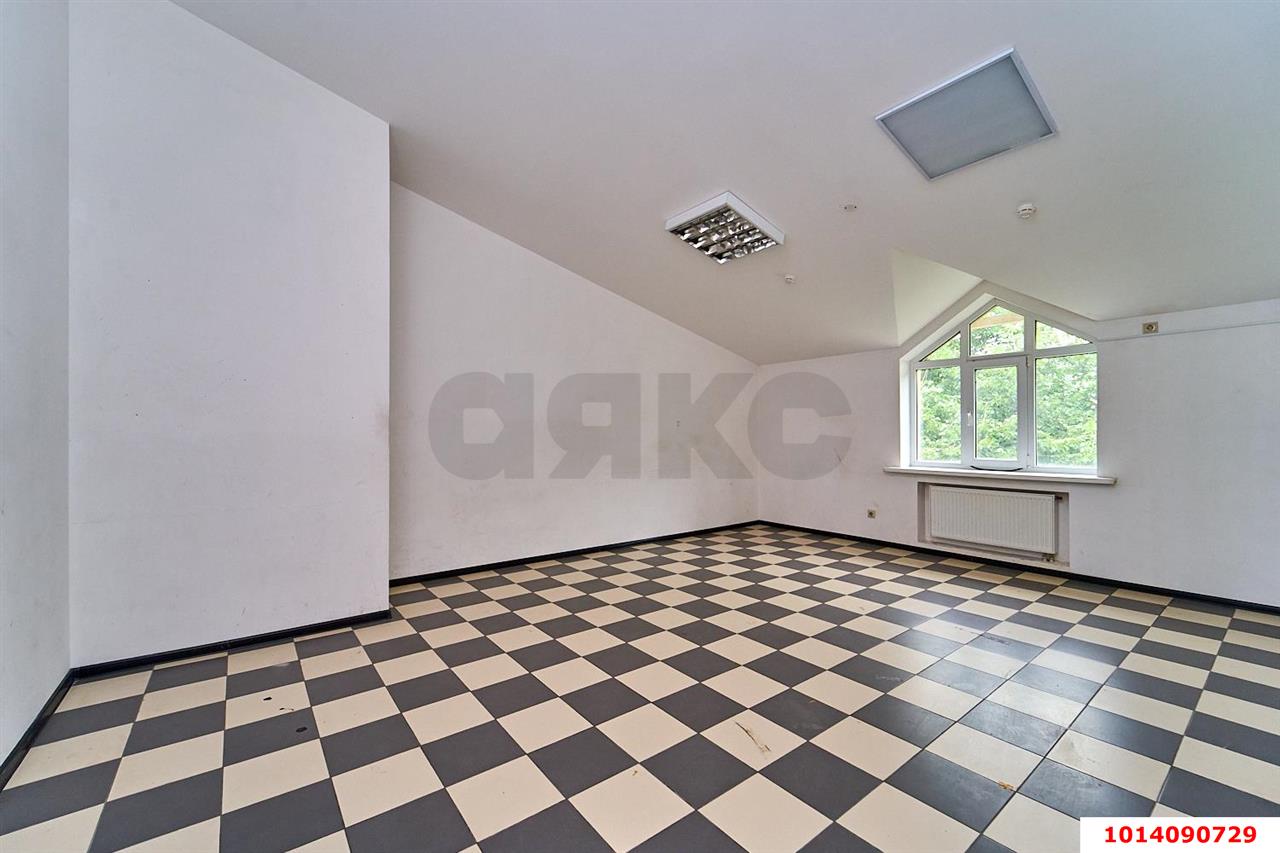 Фото №3: Торговое помещение 1135 м² - Краснодар, Юбилейный, пр-кт Чекистов, 15/1