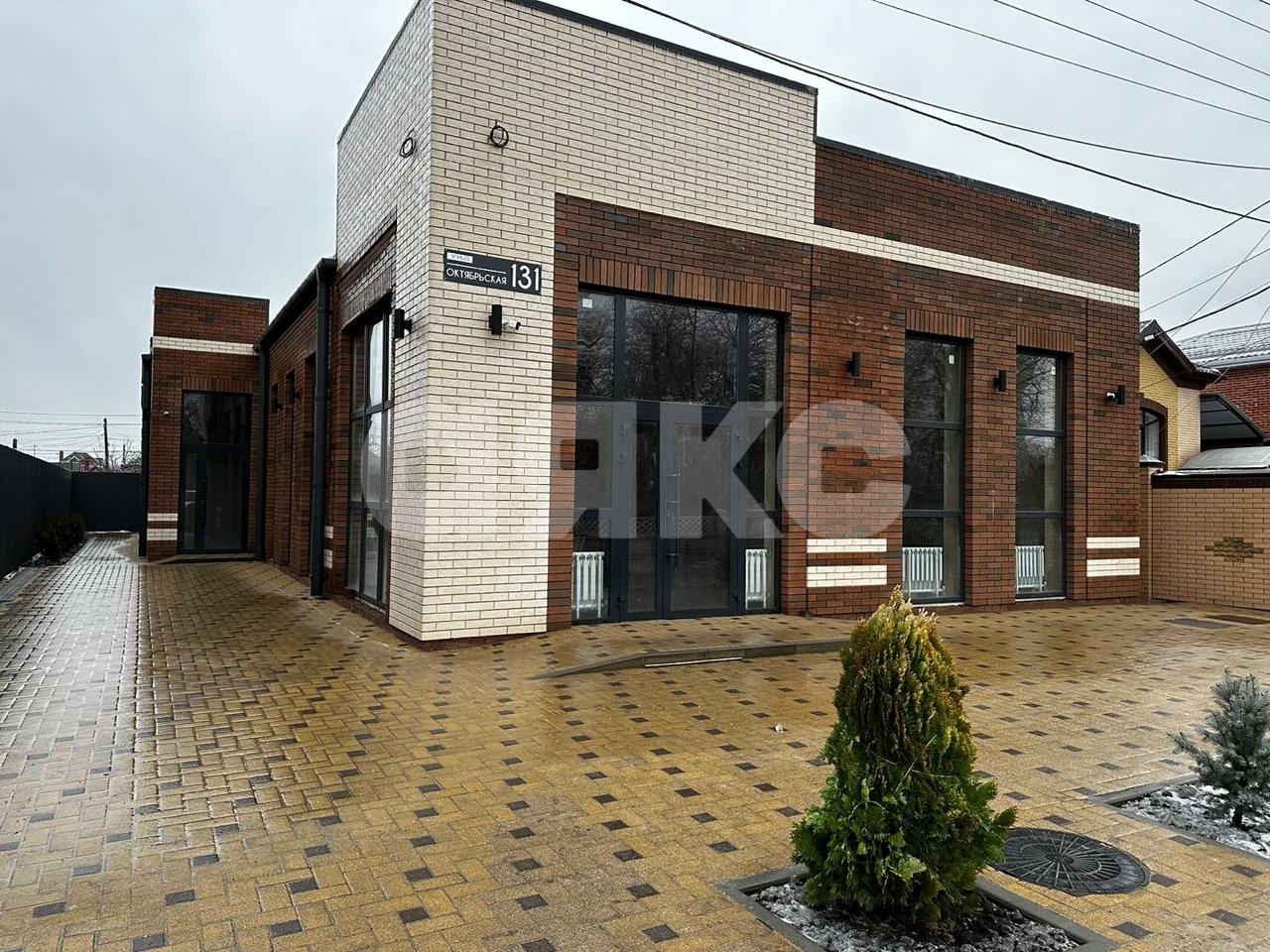 Фото №1: Коммерция 107 м² - Батайск, ул. Октябрьская, 131