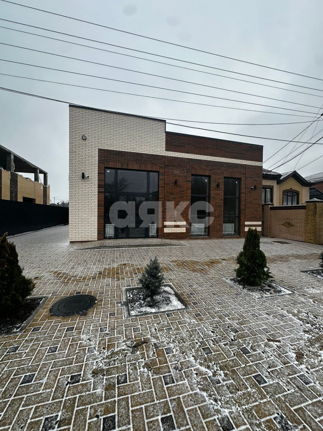 Фото №2: Коммерция 107 м² - Батайск, ул. Октябрьская, 131
