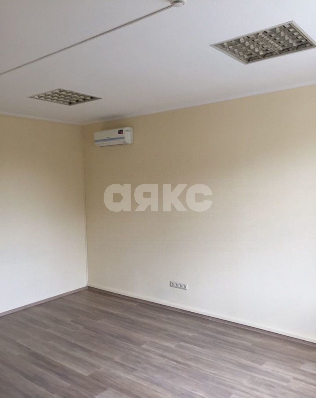 Фото №16: Коммерция 413 м² - Ростов-на-Дону, квартал Змиёвка, ул. Доватора, 102