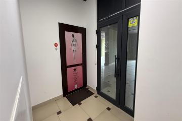 Фото №5: Коммерция 204 м² - Краснодар, мкр. Центральный, ул. Кубанская набережная, 33