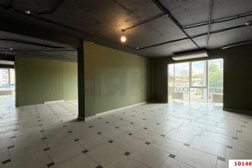 Фото №4: Торговое помещение 204 м² - Краснодар, мкр. Центральный, ул. Кубанская Набережная, 33