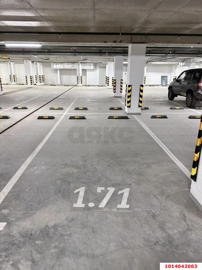 Фото №5: Гараж 10 м² - Краснодар, жилой комплекс Сограт, ул. Красных Партизан, 4/15