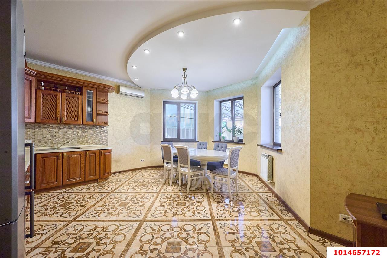 Фото №3: Дом 232 м² + 10 сот. - Краснодар, Прикубанский внутригородской округ, Калинино, мкр. Завод Радиоизмерительных Приборов, ул. Брюховецкая, 7