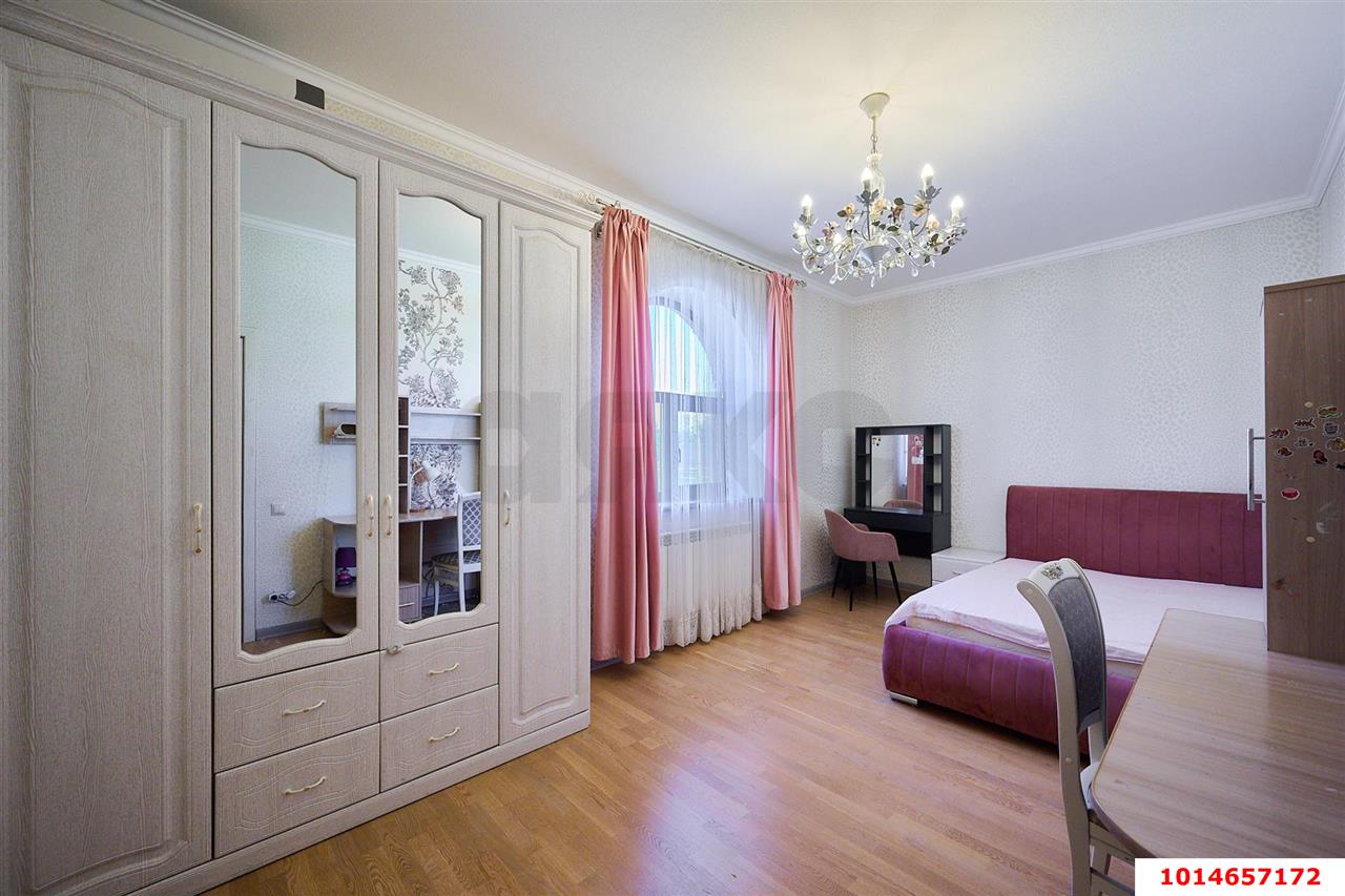 Фото №8: Дом 232 м² + 10 сот. - Краснодар, Завод Радиоизмерительных Приборов, ул. Брюховецкая, 7