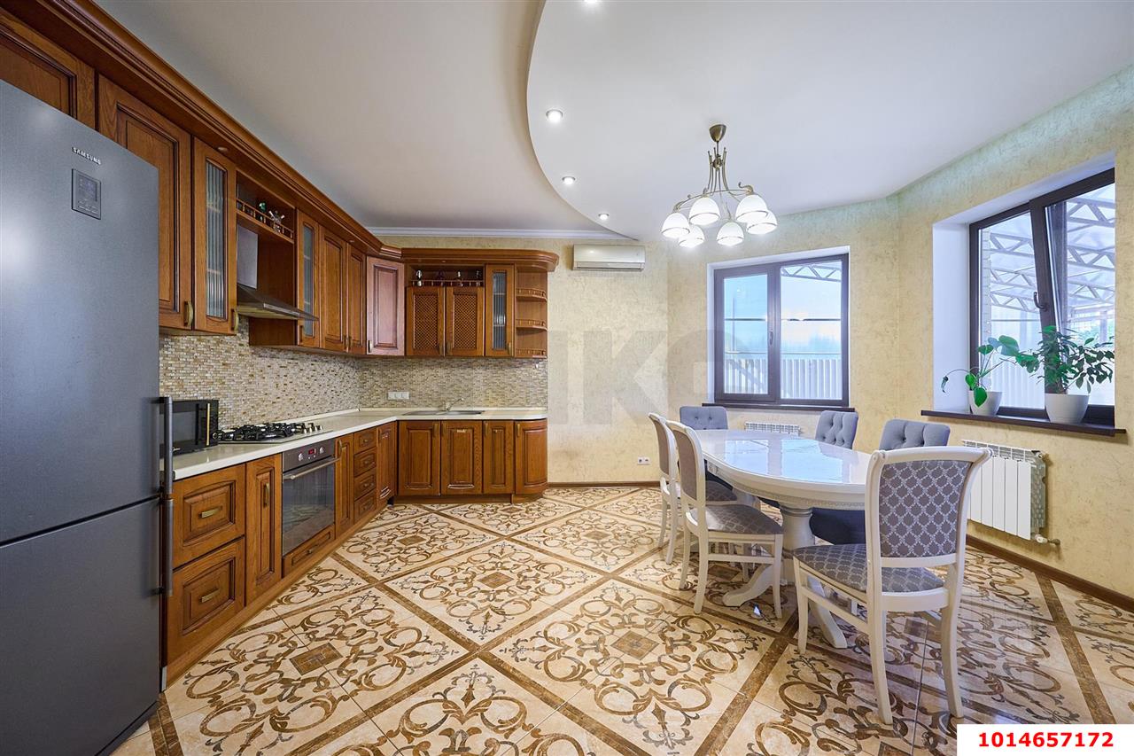 Фото №2: Дом 232 м² + 10 сот. - Краснодар, Завод Радиоизмерительных Приборов, ул. Брюховецкая, 7