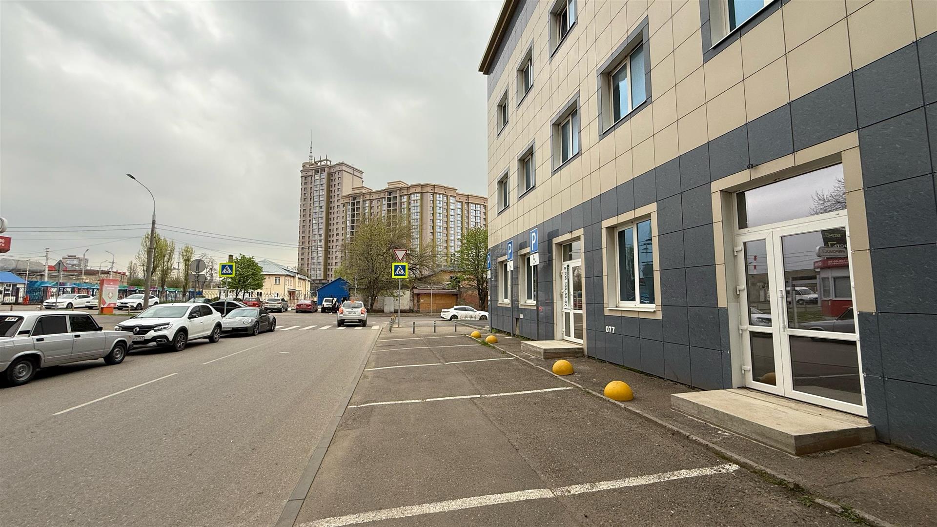 Фото №1: Коммерция 64 м² - Краснодар, Западный внутригородской округ, мкр. Фестивальный, ул. Рашпилевская, 331