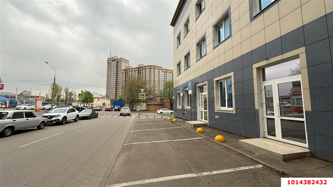 Фото №1: Торговое помещение 65 м² - Краснодар, Фестивальный, ул. Рашпилевская, 331