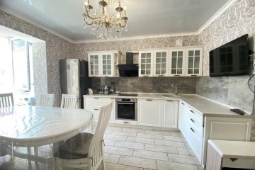 Фото №1: 2-комнатная квартира 52 м² - Новая Адыгея, мкр. жилой комплекс Парковый, ул. Бжегокайская, 21/2к2А