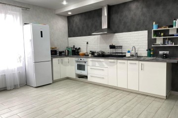 Фото №1: Дом 179 м² - Южный, ул. Атаманская, 85