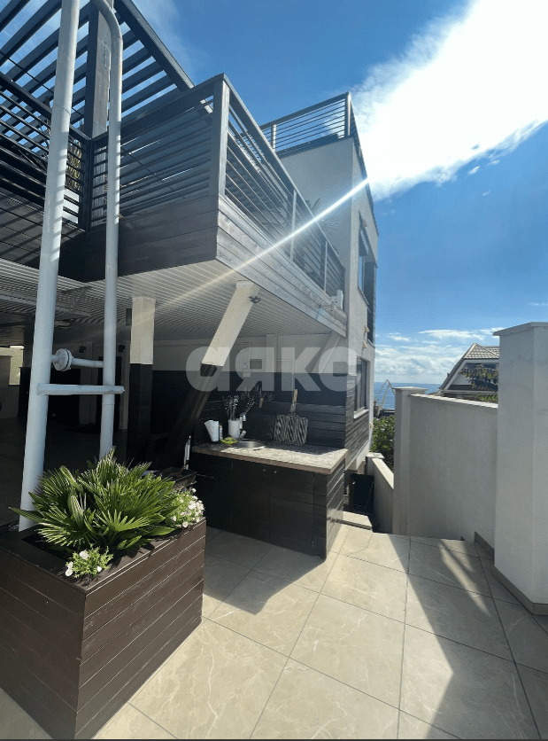 Фото №3: Коммерция 400 м² - Отрадное, ул. Лазурная, 19А