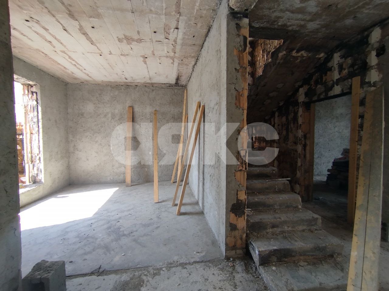 Фото №5: Дом 180 м² + 7 сот. - Мариуполь, Центральный, ул. Административная площадь