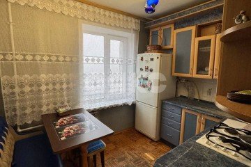 Фото №1: 3-комнатная квартира 60 м² - Мариуполь, мкр. Западный, ул. 50 лет СССР, 32