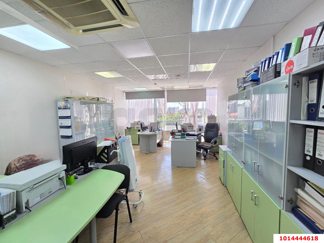 Фото №9: Коммерция 122 м² - Краснодар, мкр. Западный внутригородской округ, ул. Шоссе Нефтяников, 28