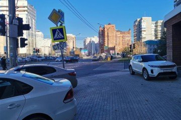 Фото №2: Торговое помещение 44 м² - Краснодар, мкр. Центральный, ул. имени Пушкина, 2