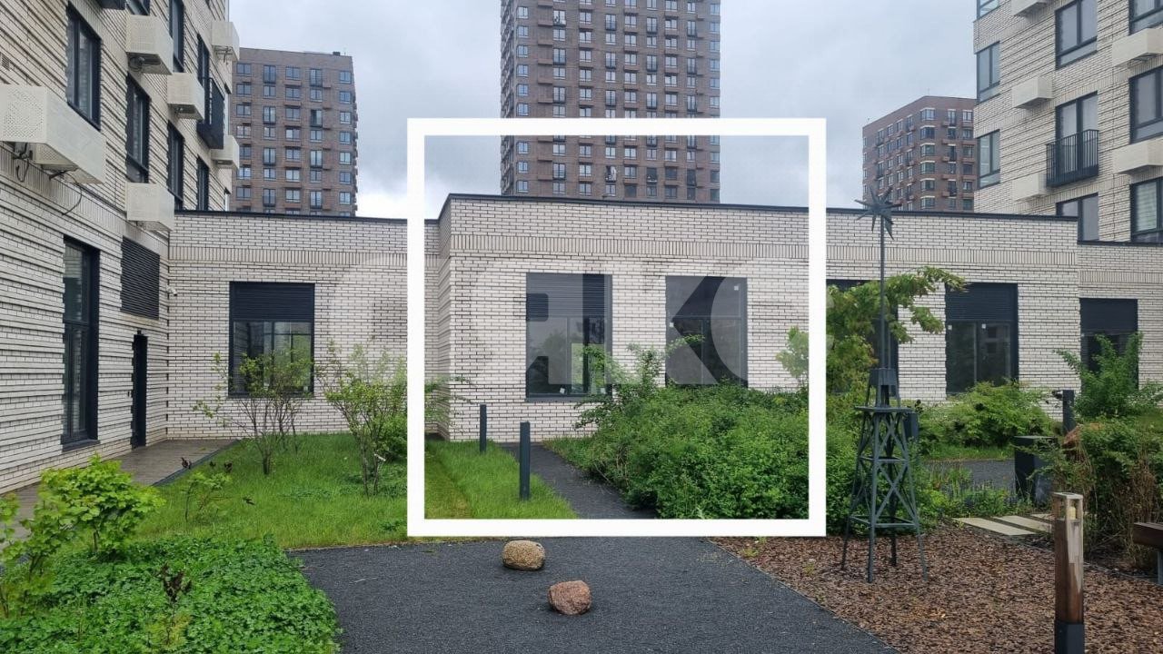 Фото №3: Коммерция 74 м² - Москва, жилой комплекс Холланд Парк, б-р Чкаловский, 9к2