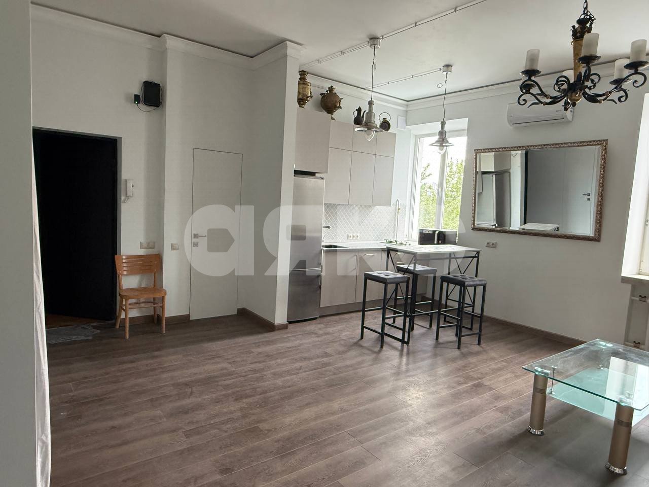 Фото №3: 2-комнатная квартира 60 м² - Москва, Патриаршие Пруды, ул. Малая Бронная, 31/13