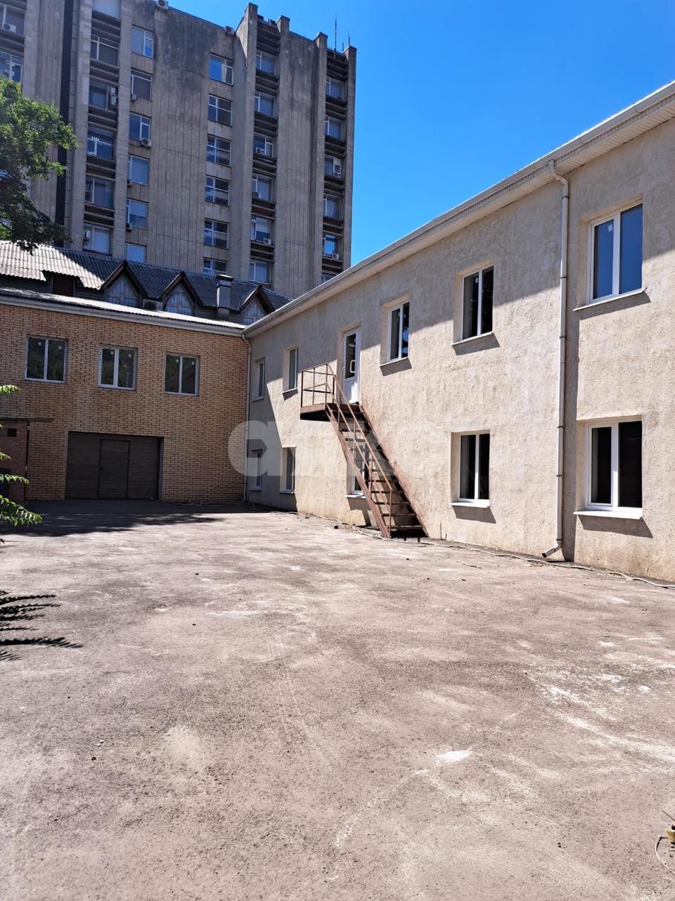 Фото №6: Коммерция 1455 м² - Ростов-на-Дону, Нахичевань, ул. площадь Свободы, 6/2