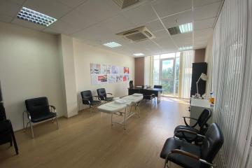 Фото №3: Коммерция 103 м² - Краснодар, мкр. Центральный, ул. Кубанская Набережная, 39