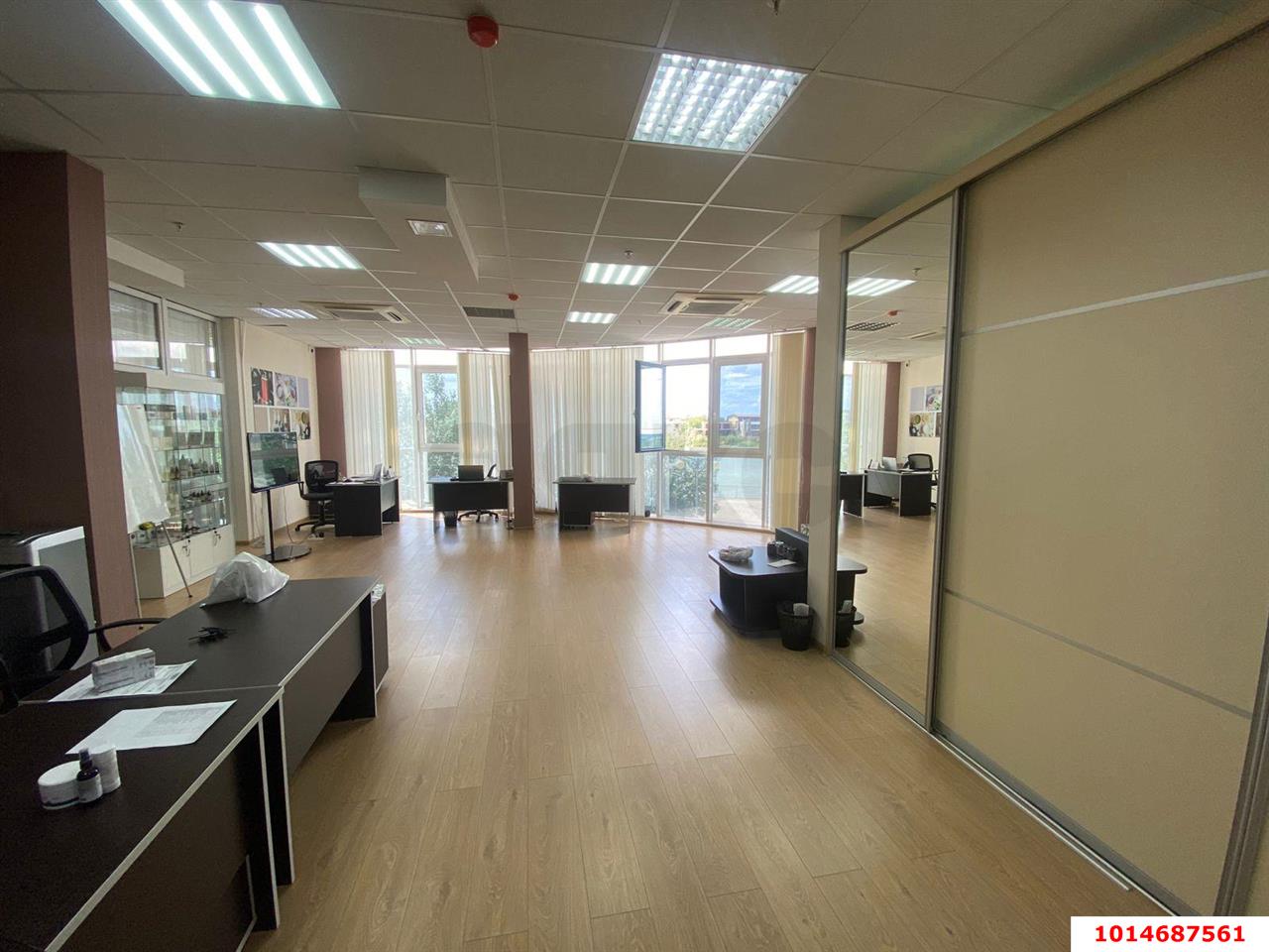 Фото №1: Коммерция 103 м² - Краснодар, Западный внутригородской округ, ЖК Адмирал, мкр. Центральный, ул. Кубанская Набережная, 39